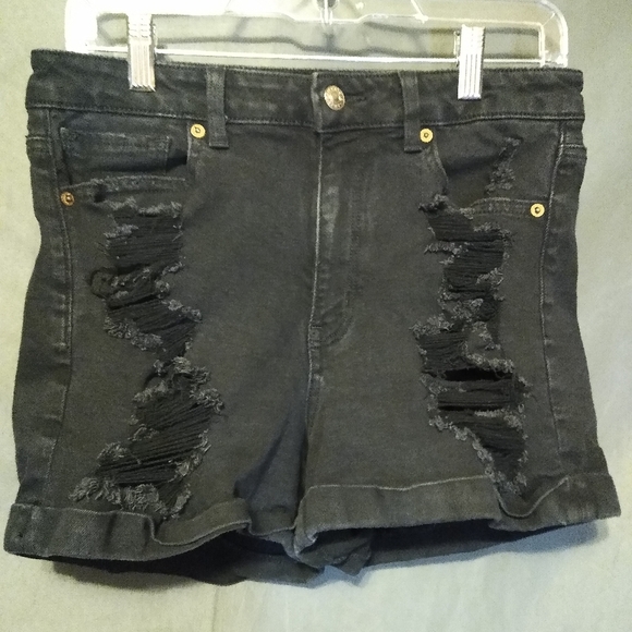 American Eagle Outfitters Distressed Black Denim Mom Shorts - Picture 1 of 5